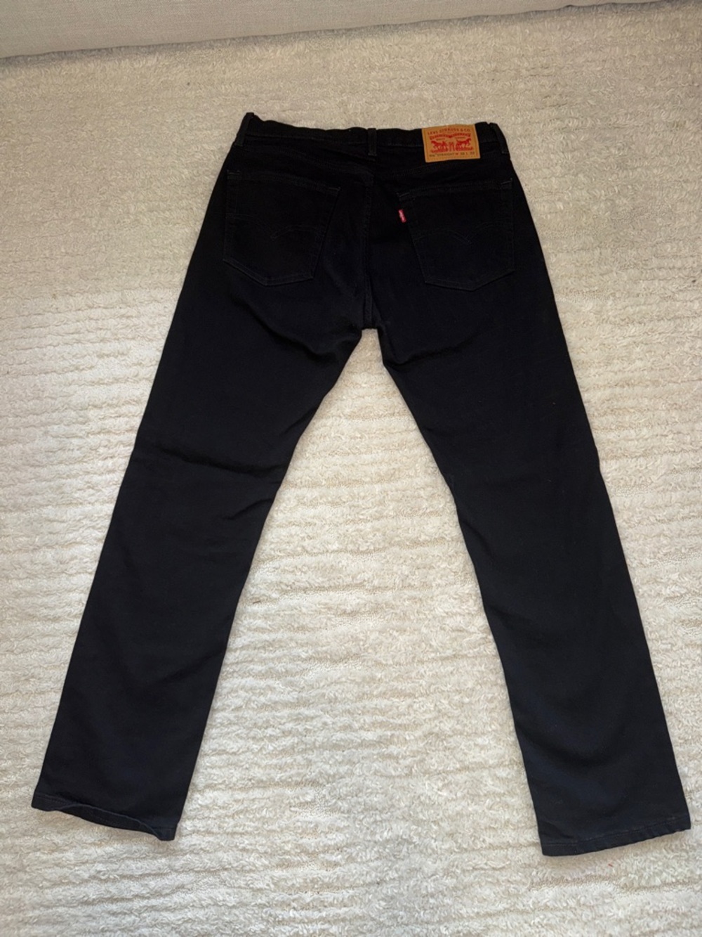 Levi's Men Black 506 Straight Leg Jeans